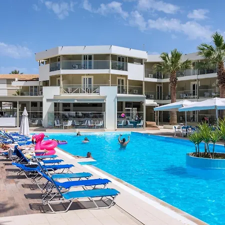 Hotel White Olive Premium Cameo 4*