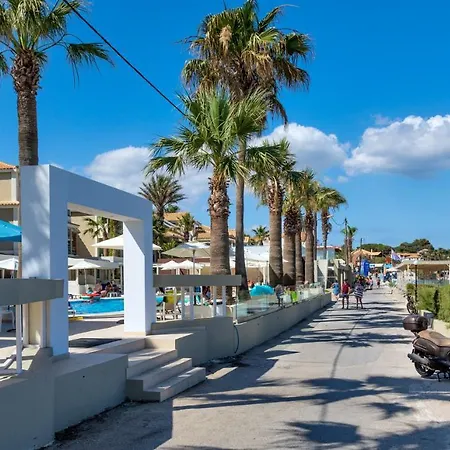 Hotel White Olive Premium Cameo 4*