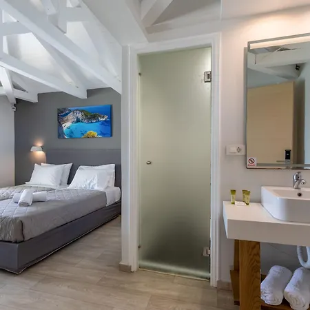 Hotell White Olive Premium Cameo