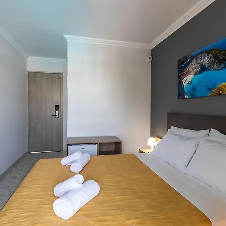 White Olive Premium Cameo 4*