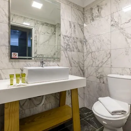 호텔 White Olive Premium Cameo 4*