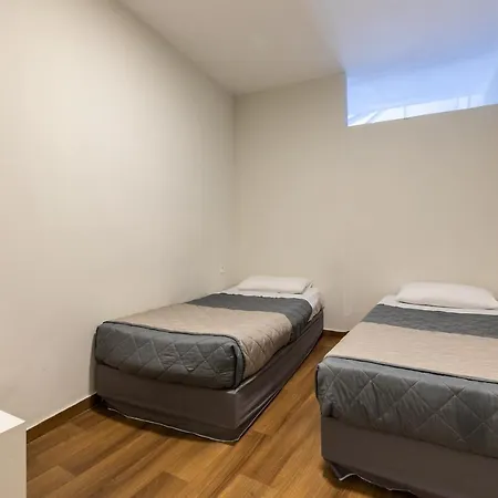 White Olive Premium Cameo Otel