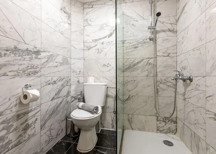 Hotel White Olive Premium Cameo 4*